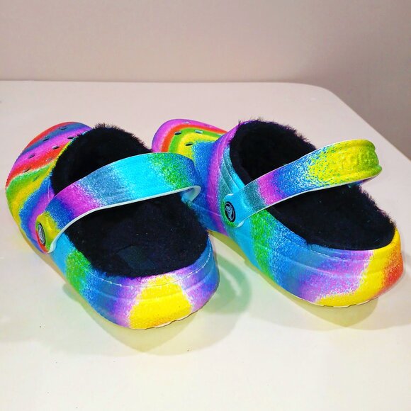 Classic Unisex Spray Rainbow Tye Dye Black Fur Lined Crocs Clogs Size M/8 - W/10 - Picture 9 of 15